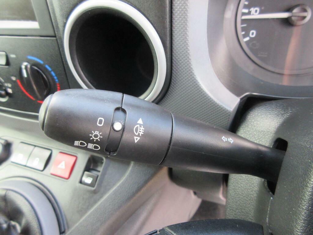 Peugeot Partner 1.6 Bluehdi 756 S Panel Van 6Dr L2 White #25