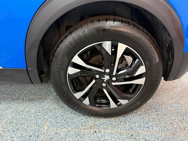Peugeot e-2008 50Kwh Allure Premium Orange #13