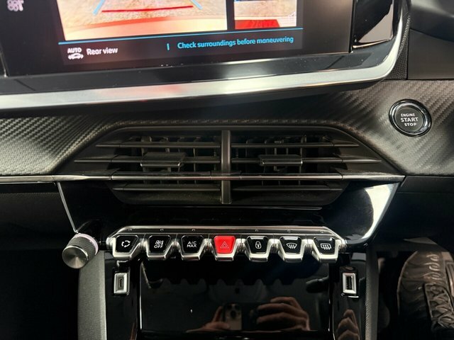Peugeot e-2008 50Kwh Allure Premium Orange #37