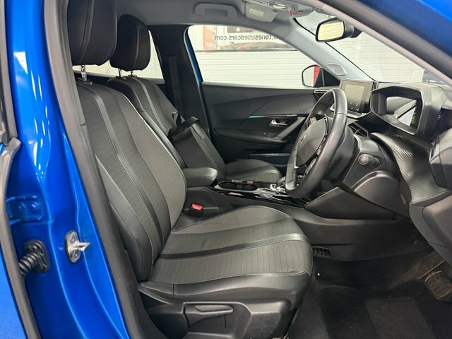 Peugeot e-2008 50Kwh Allure Premium Orange #23