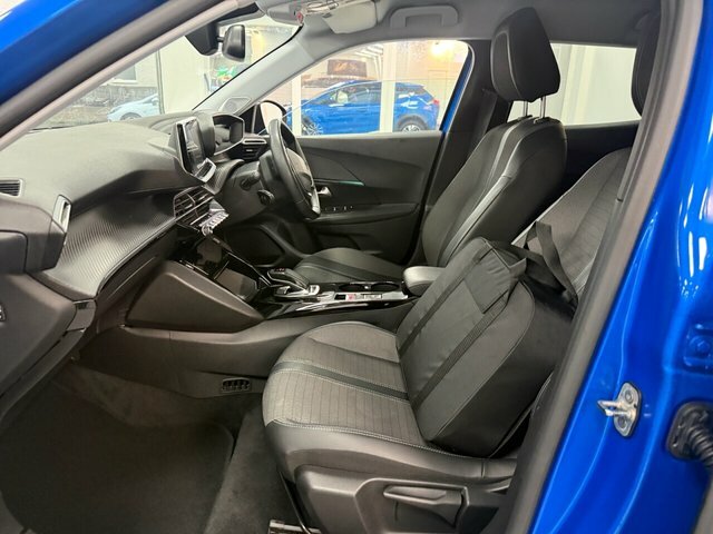 Peugeot e-2008 50Kwh Allure Premium Orange #15