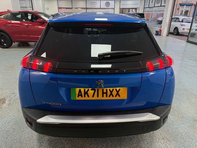 Peugeot e-2008 50Kwh Allure Premium Orange #11