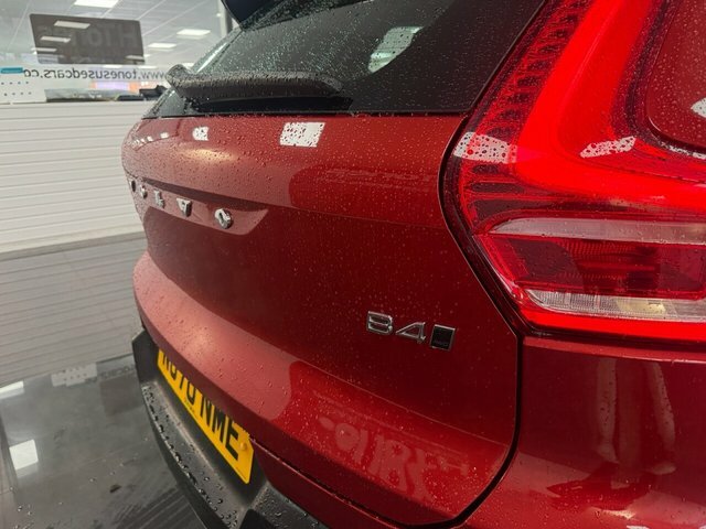 Volvo XC40 2.0 T4 R Design Pro Awd Geartronic Silver #8
