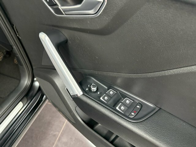 Audi Q2 Sport 30 Tdi 116 Ps S Tronic Black #24