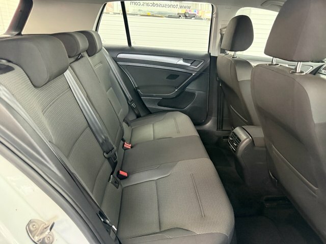 Volkswagen e-Golf Hatchback White #4
