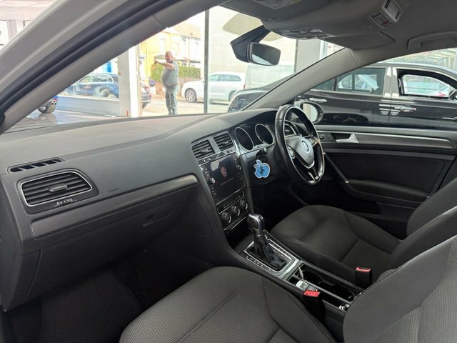 Volkswagen e-Golf 35.8Kwh 136 Flexible Finance From 8.9 Apr Black #12