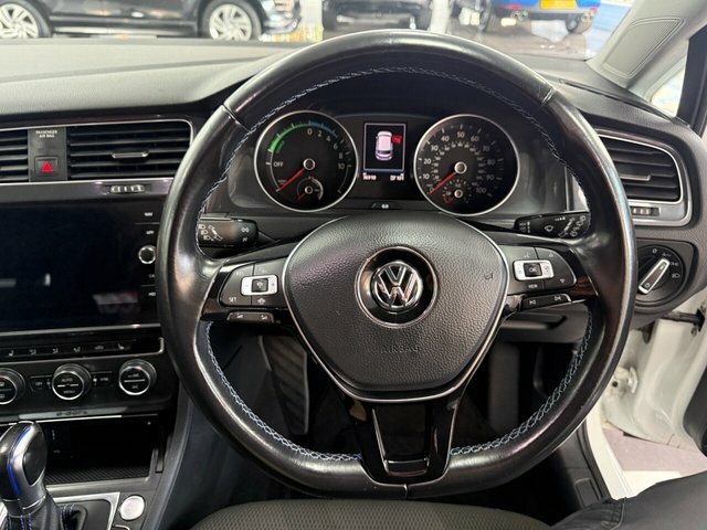 Volkswagen e-Golf 35.8Kwh 136 Flexible Finance From 8.9 Apr Black #26