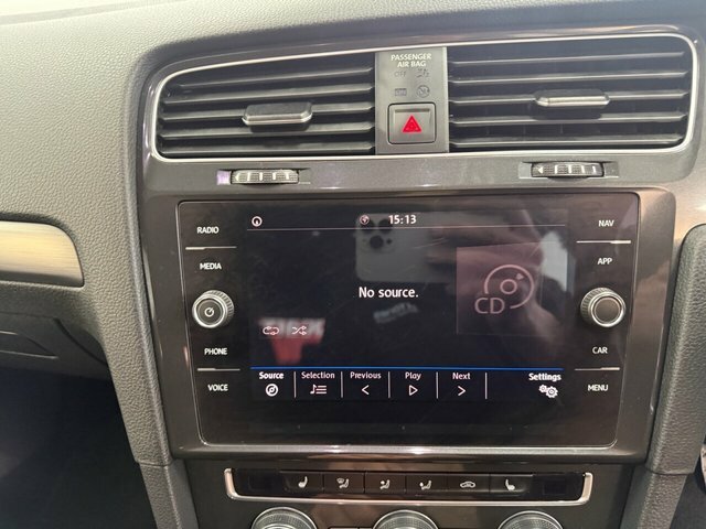 Volkswagen e-Golf 35.8Kwh 136 Flexible Finance From 8.9 Apr Black #30