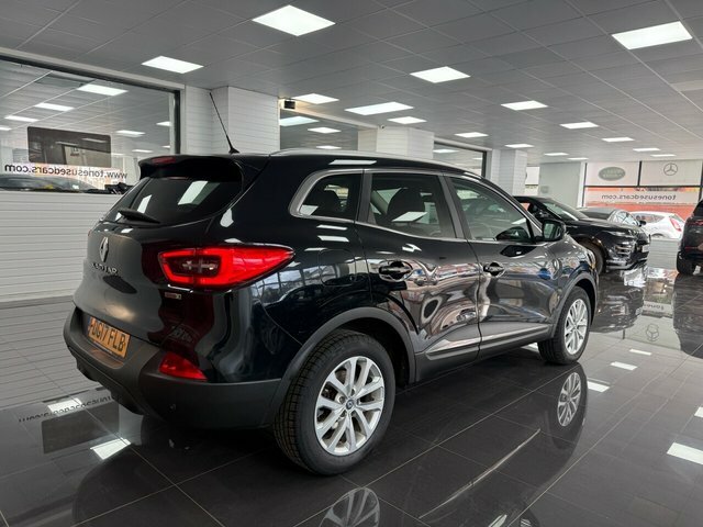 Renault Kadjar Suv Black #2