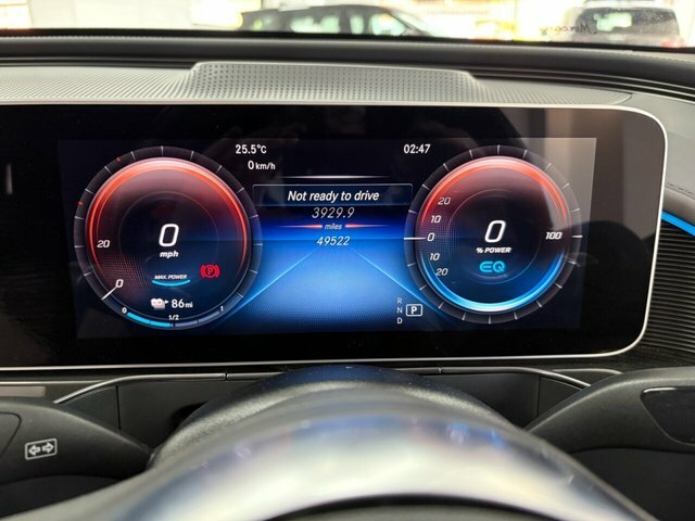 Mercedes-Benz EQC 400 300Kw Amg Line 80Kwh Blue #50