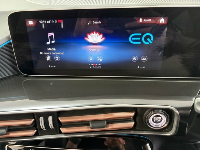Mercedes-Benz EQC 400 300Kw Amg Line 80Kwh Blue #43