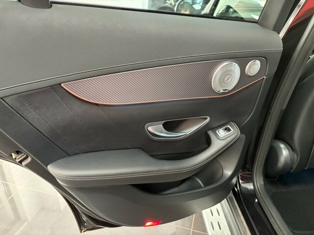 Mercedes-Benz EQC 400 300Kw Amg Line 80Kwh Blue #37