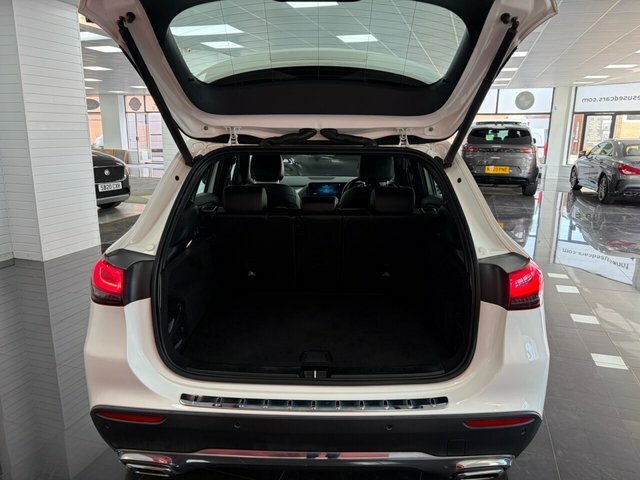 Mercedes-Benz GLA Class 1.3 Gla200 Amg Line Suv 7G-dct Euro 6 Black #27
