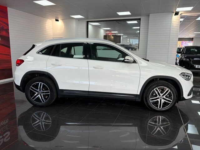 Mercedes-Benz GLA Class Suv White #4