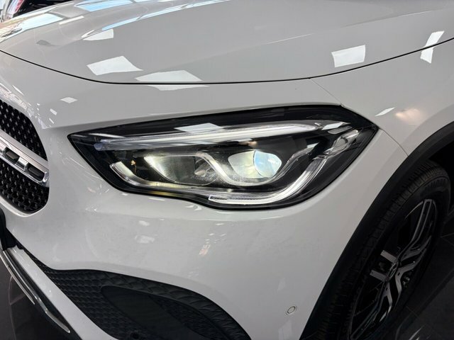 Mercedes-Benz GLA Class 1.3 Gla200 Amg Line Suv 7G-dct Euro 6 Black #21