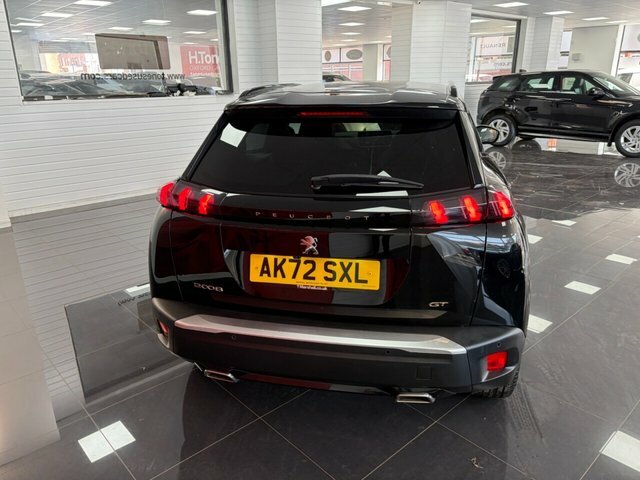 Peugeot 2008 Suv Black #4