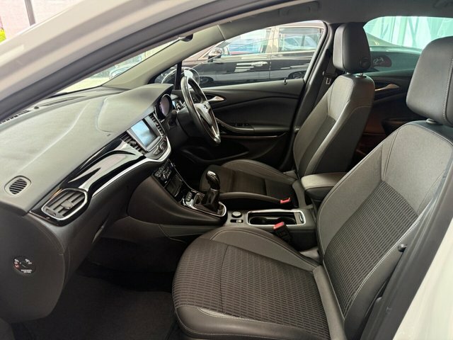 Vauxhall Astra 1.5 Turbo D Business Edition Nav Sports Tourer Silver #13
