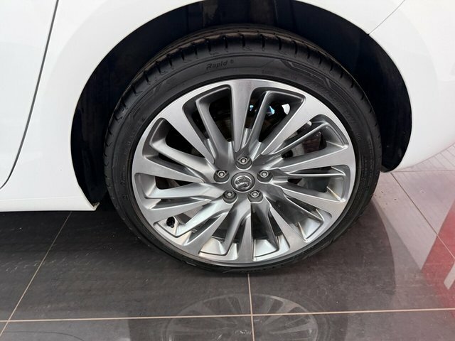 Vauxhall Astra 1.5 Turbo D Business Edition Nav Sports Tourer Silver #11