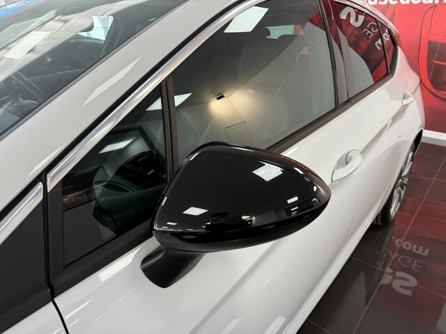 Vauxhall Astra 1.5 Turbo D Business Edition Nav Sports Tourer Silver #14