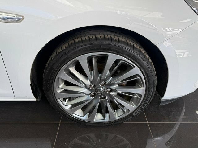 Vauxhall Astra 1.5 Turbo D Business Edition Nav Sports Tourer Silver #18