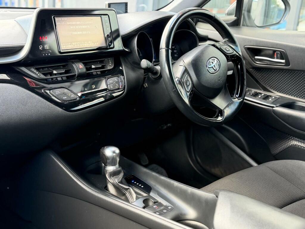 Toyota C-Hr 1.8 Vvt-h Icon Cvt Euro 6 Ss White #2