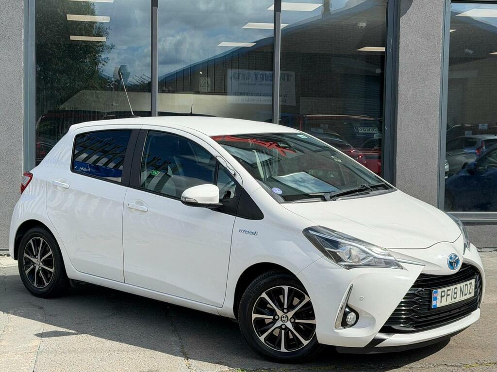 Toyota Yaris 1.5 Vvt-h Icon Tech E-cvt Euro 6 Ss White #2