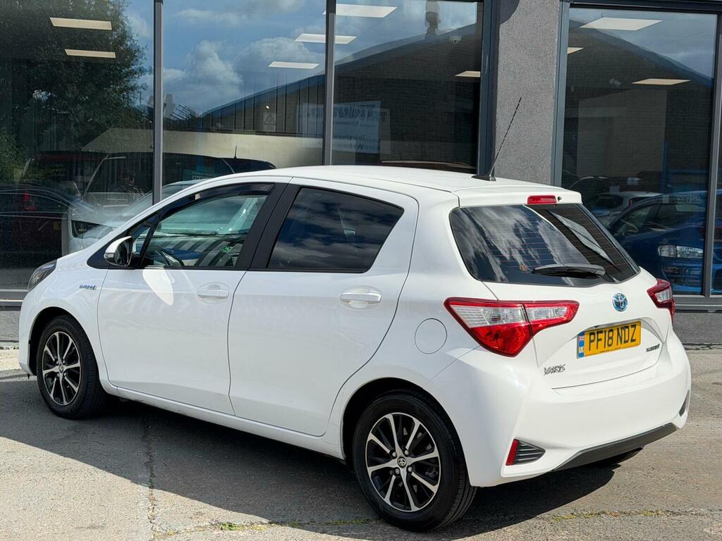 Toyota Yaris 1.5 Vvt-h Icon Tech E-cvt Euro 6 Ss White #6