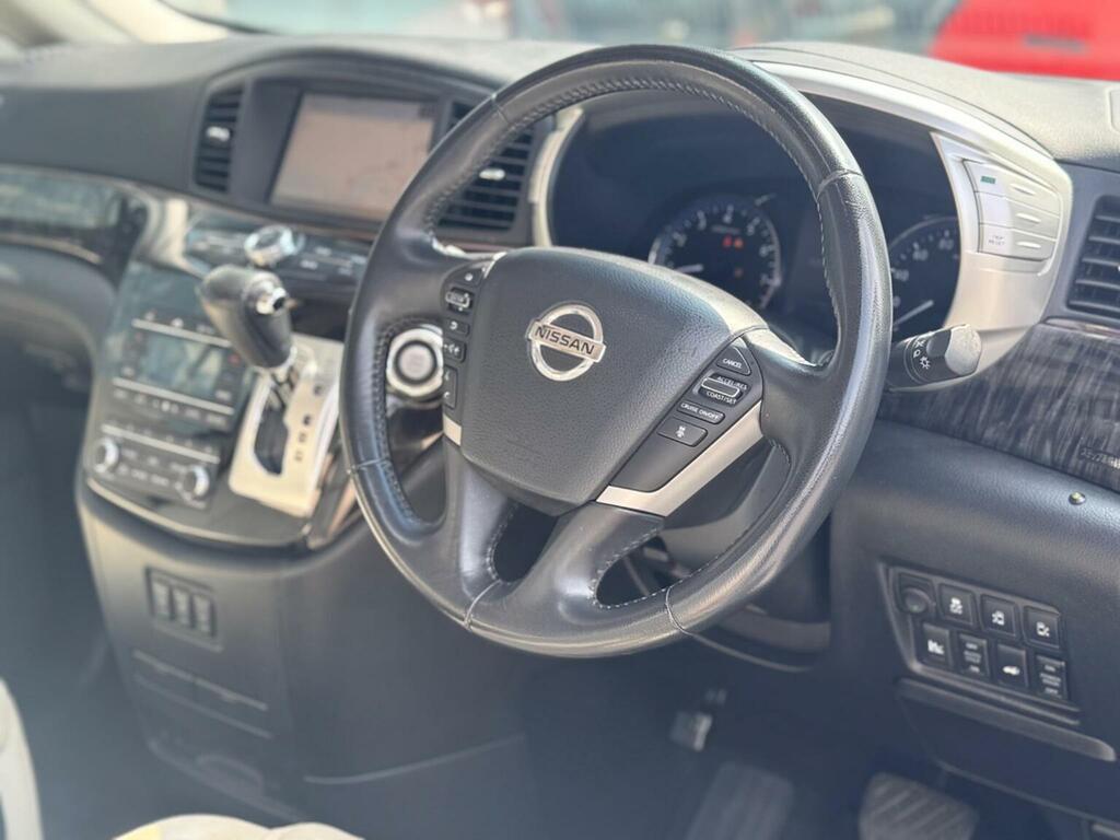 Nissan Elgrand 2.5 Highway Star Premium White #21