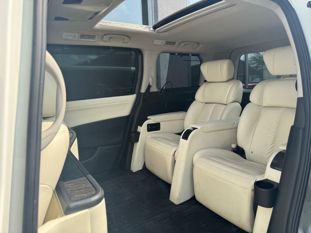 Nissan Elgrand 2.5 Highway Star Premium White #34