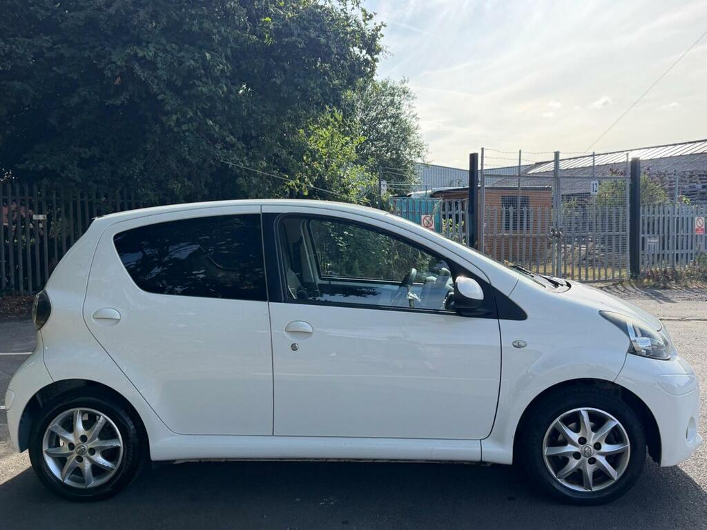 Toyota Aygo 1.0 Vvt-i Mode Euro 5 White #2