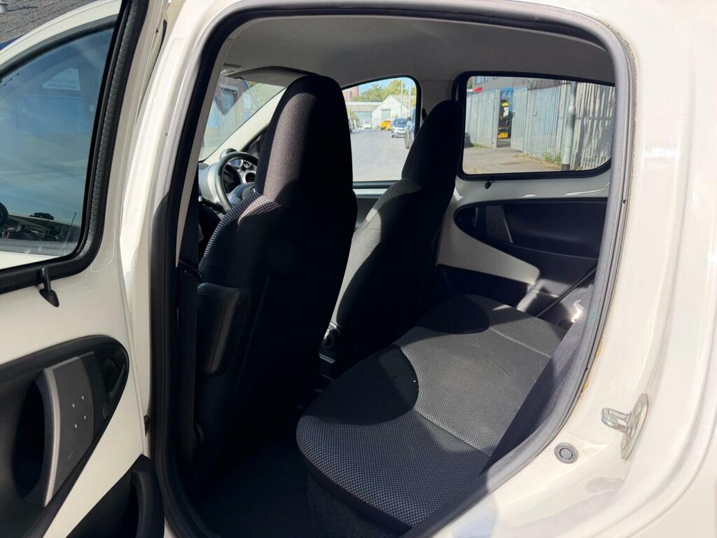 Toyota Aygo 1.0L 1.0 Vvt-i Ice Euro 5 Silver #19