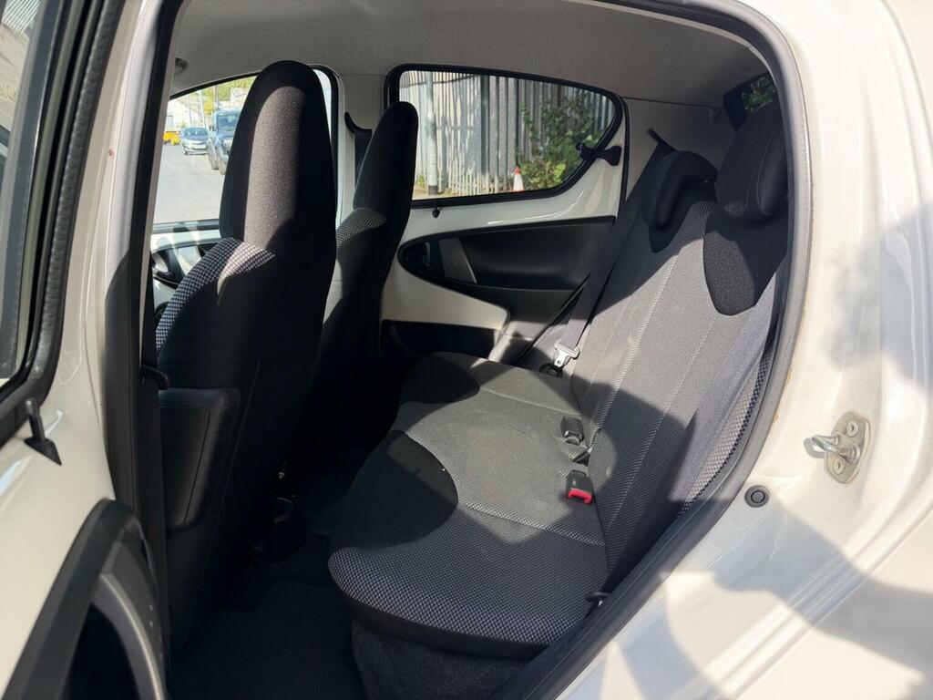 Toyota Aygo 1.0L 1.0 Vvt-i Ice Euro 5 Silver #18