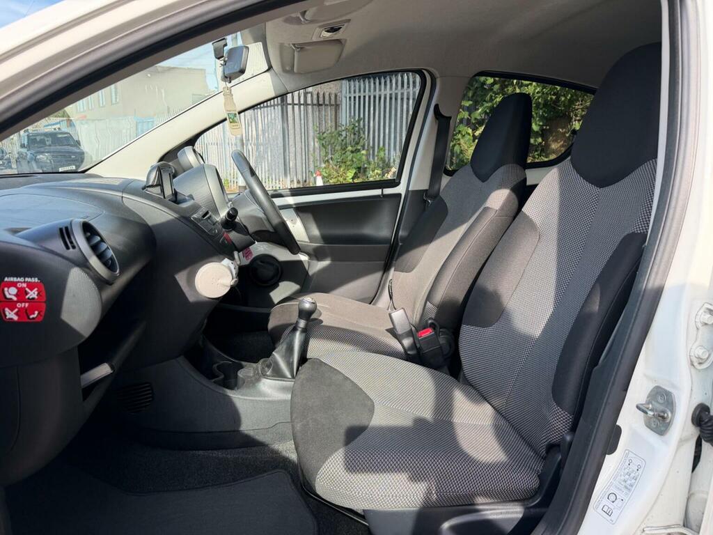 Toyota Aygo 1.0 Vvt-i Mode Euro 5 White #6