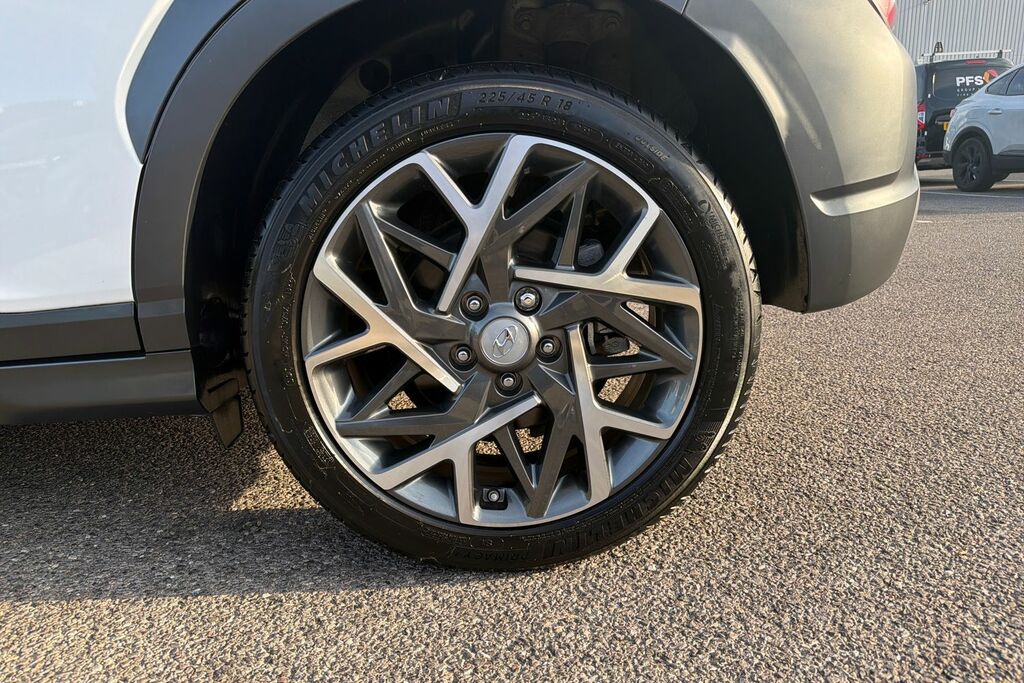Hyundai Kona 1.6 H Gdi Premium Suv Hybrid Dct AD72FAK White #5