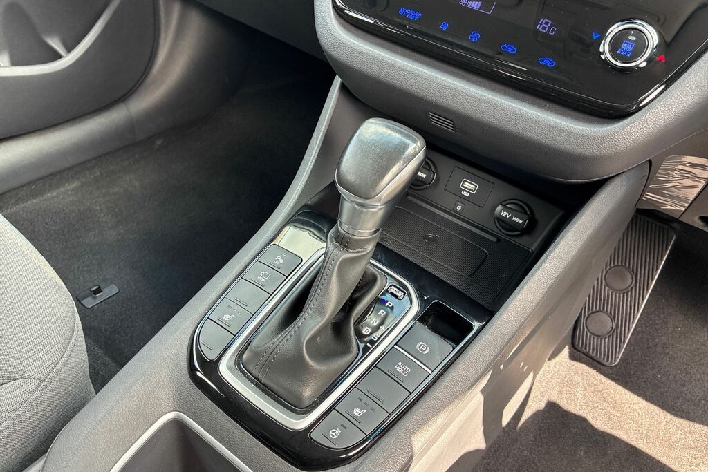 Hyundai Ioniq Premium Blue #19