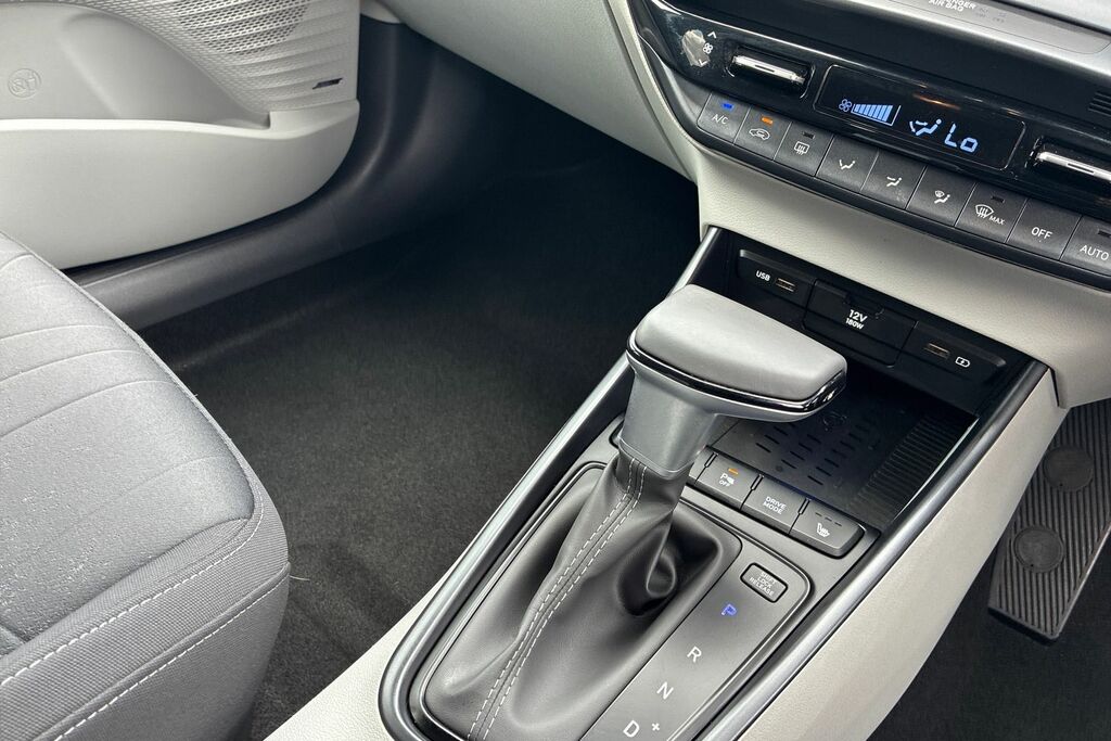 Hyundai Bayon 1.0 Tgdi Ultimate Dct White #19