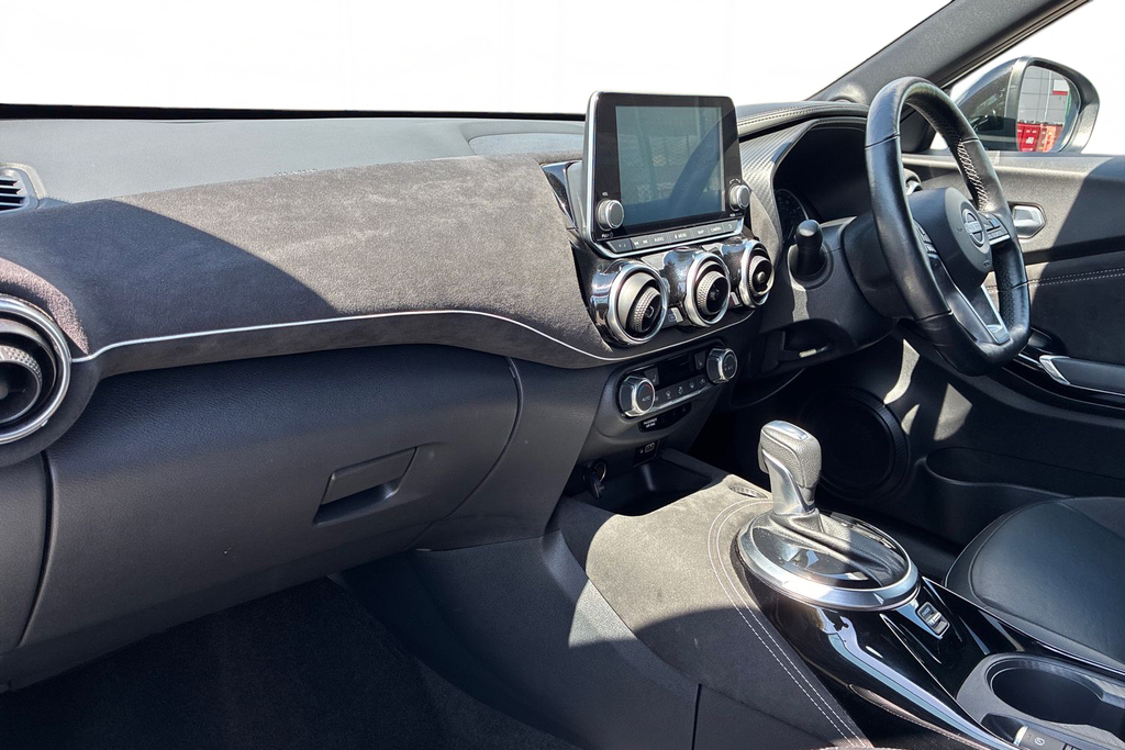 Nissan Juke 1.6 Tekna Plus Suv Hybrid DS23XEF White #2