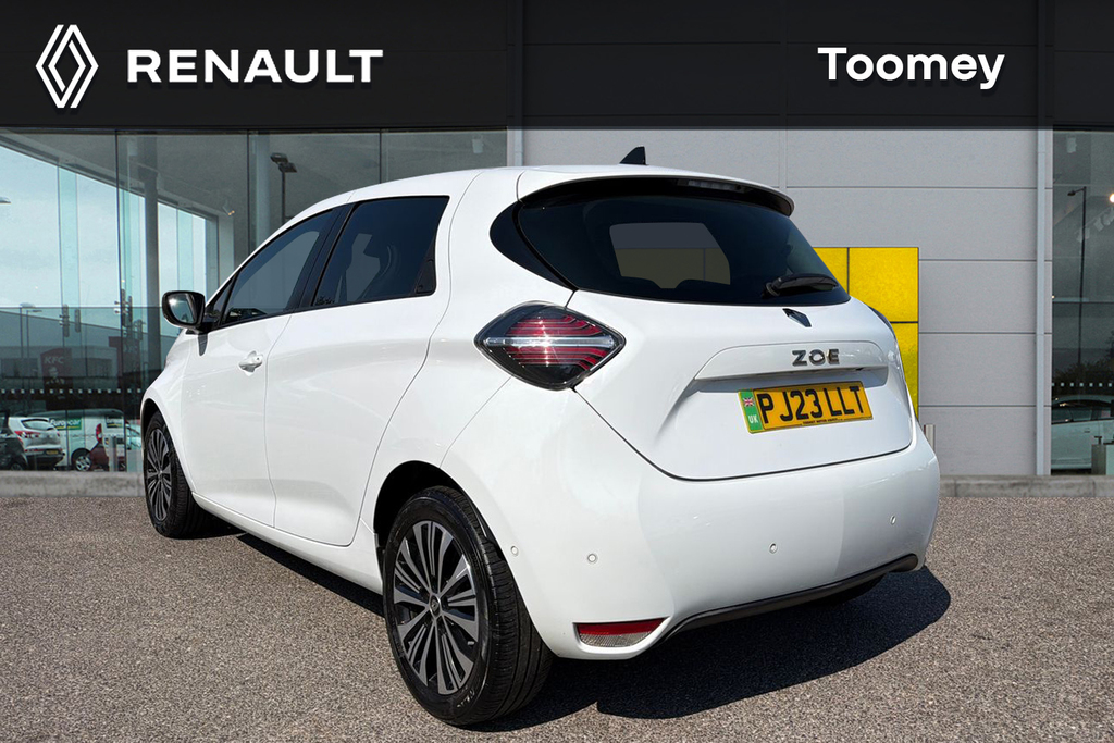 Renault Zoe R135 Ev50 52Kwh Techno Hatchback White #3
