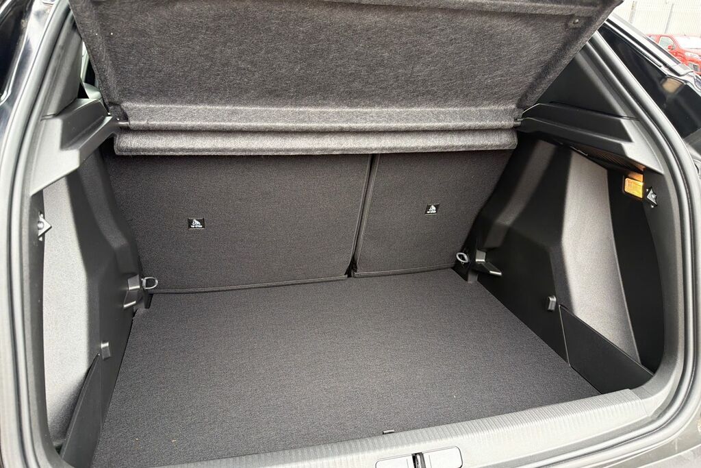 Peugeot e-2008 115Kw Gt 54Kwh Blue #21