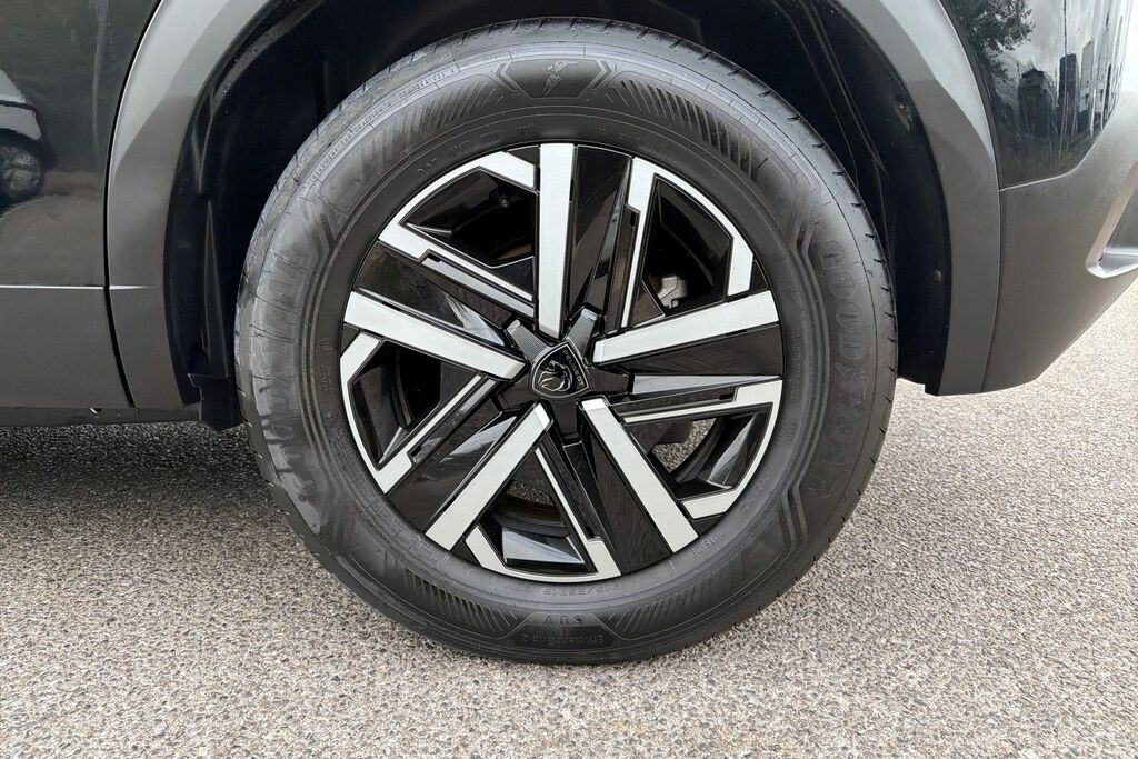 Peugeot e-2008 54Kwh Active Suv 7Kw Charger Black #5
