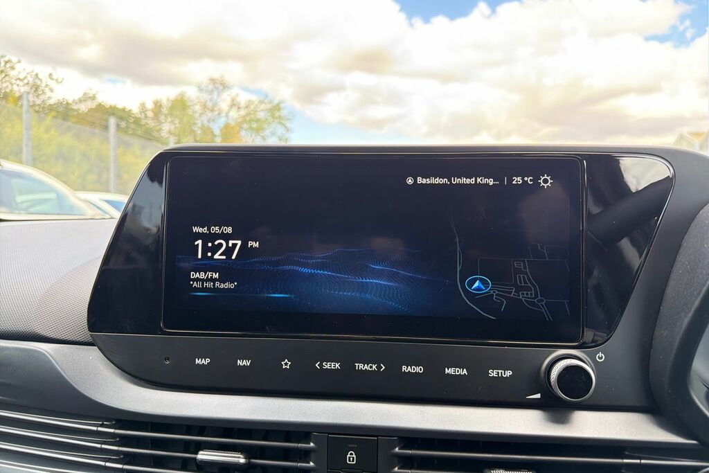 Hyundai I20 1.0T Gdi 90 Black Line White #17