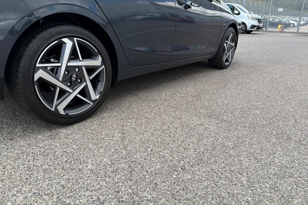 Hyundai I20 1.0T Gdi 90 Black Line White #13