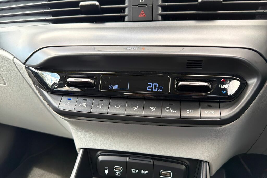 Hyundai I20 1.0T Gdi 90 Black Line White #18