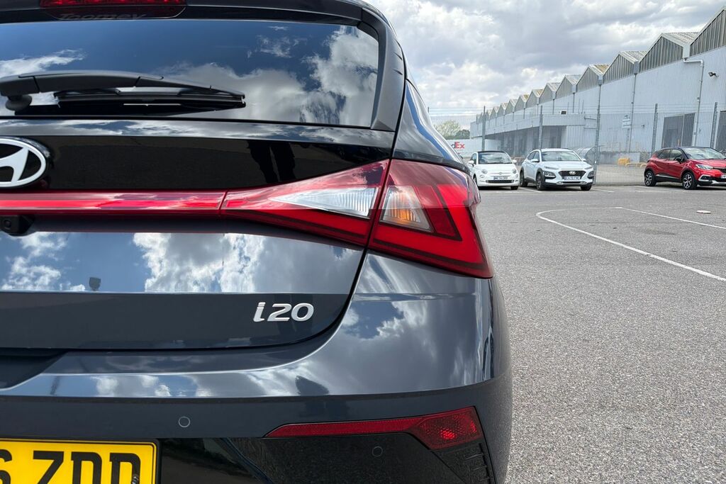 Hyundai I20 1.0T Gdi 90 Black Line White #12