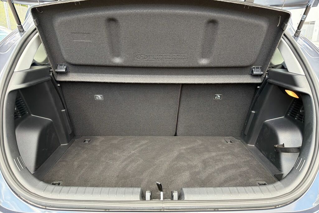 Hyundai I20 1.0T Gdi 90 Black Line White #8