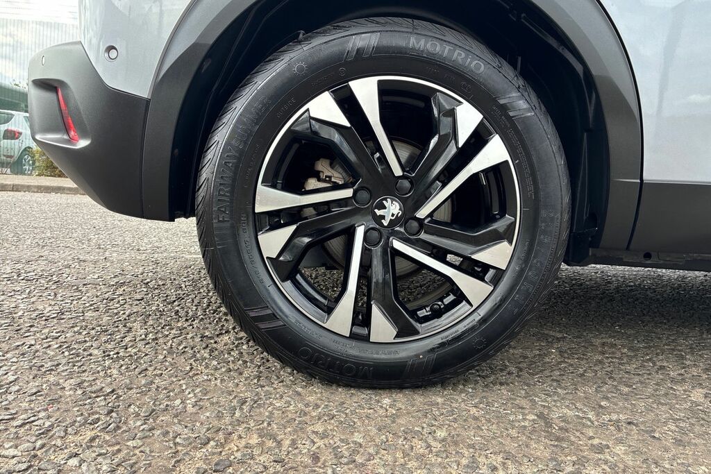 Peugeot e-2008 50Kwh Gt Suv 7Kw Charger 136 Grey #5