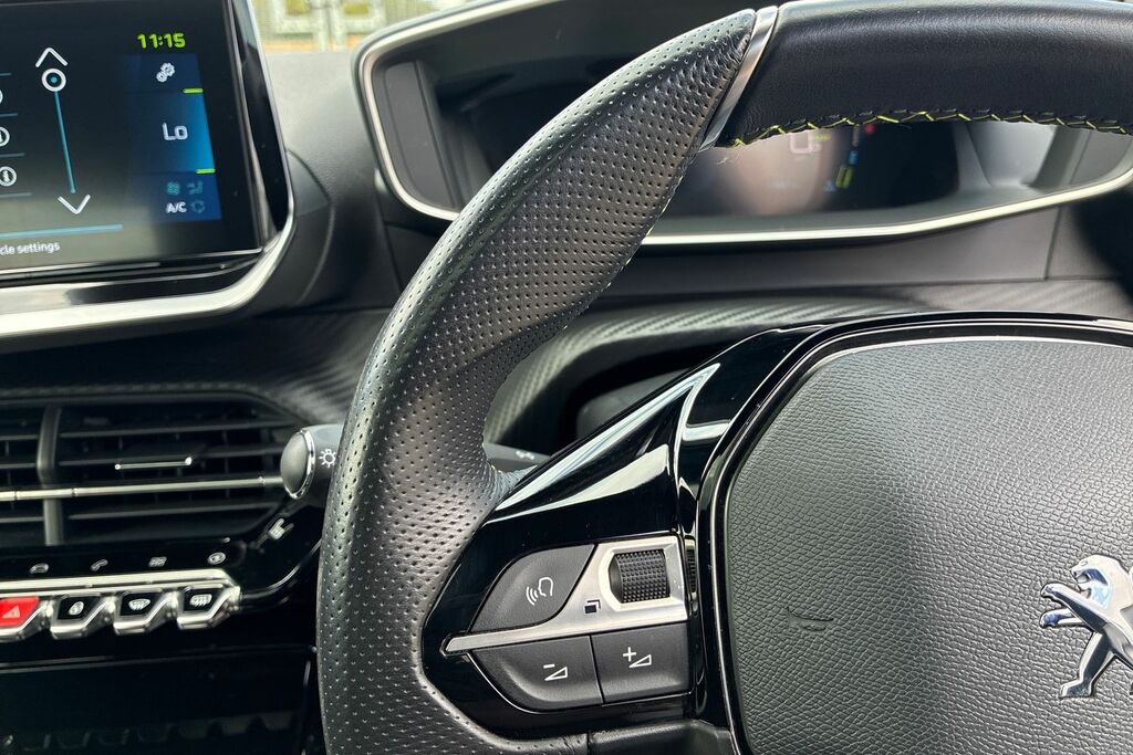 Peugeot e-2008 100Kw Gt 50Kwh 2022 #20