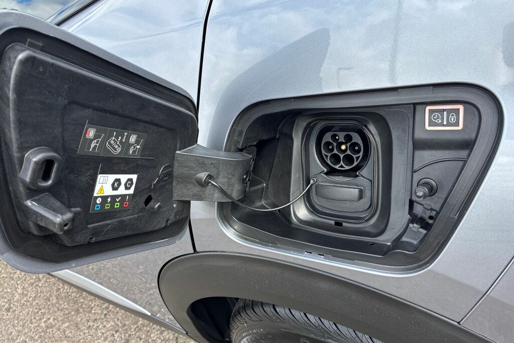 Peugeot e-2008 100Kw Gt 50Kwh 2022 #24