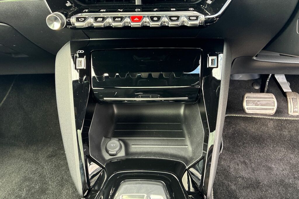 Peugeot e-2008 100Kw Gt 50Kwh 2022 #18