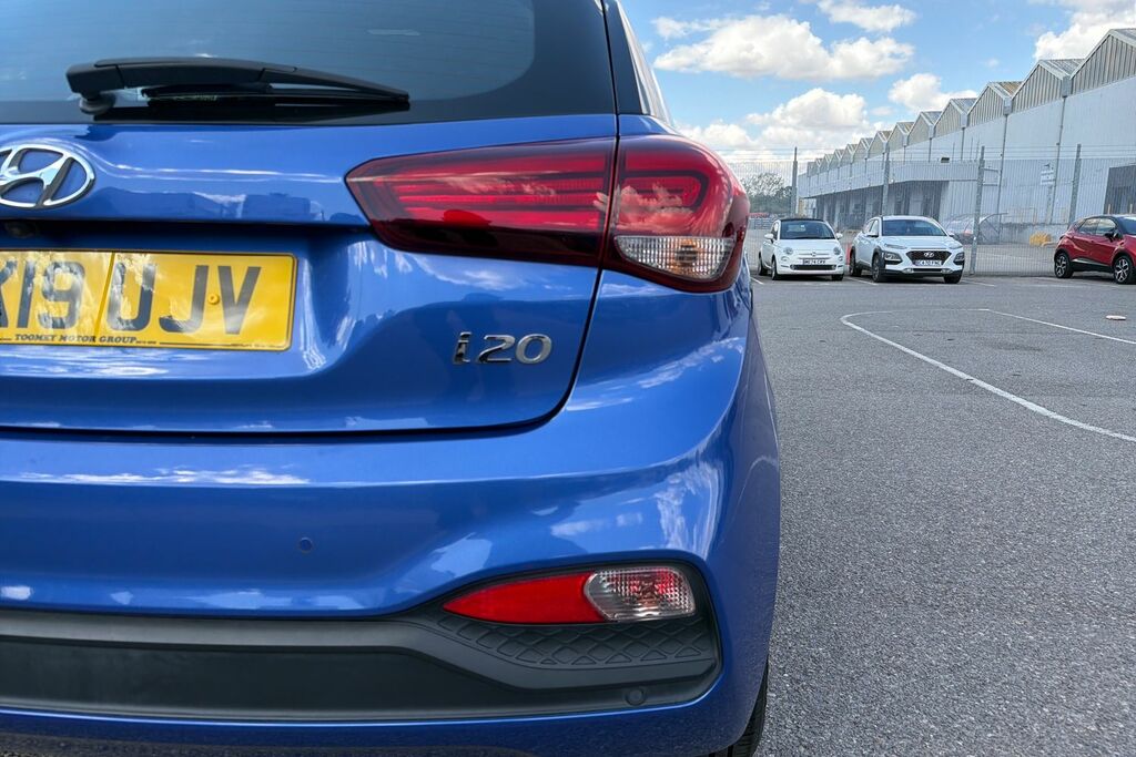 Hyundai I20 I20 Play Mpi White #12